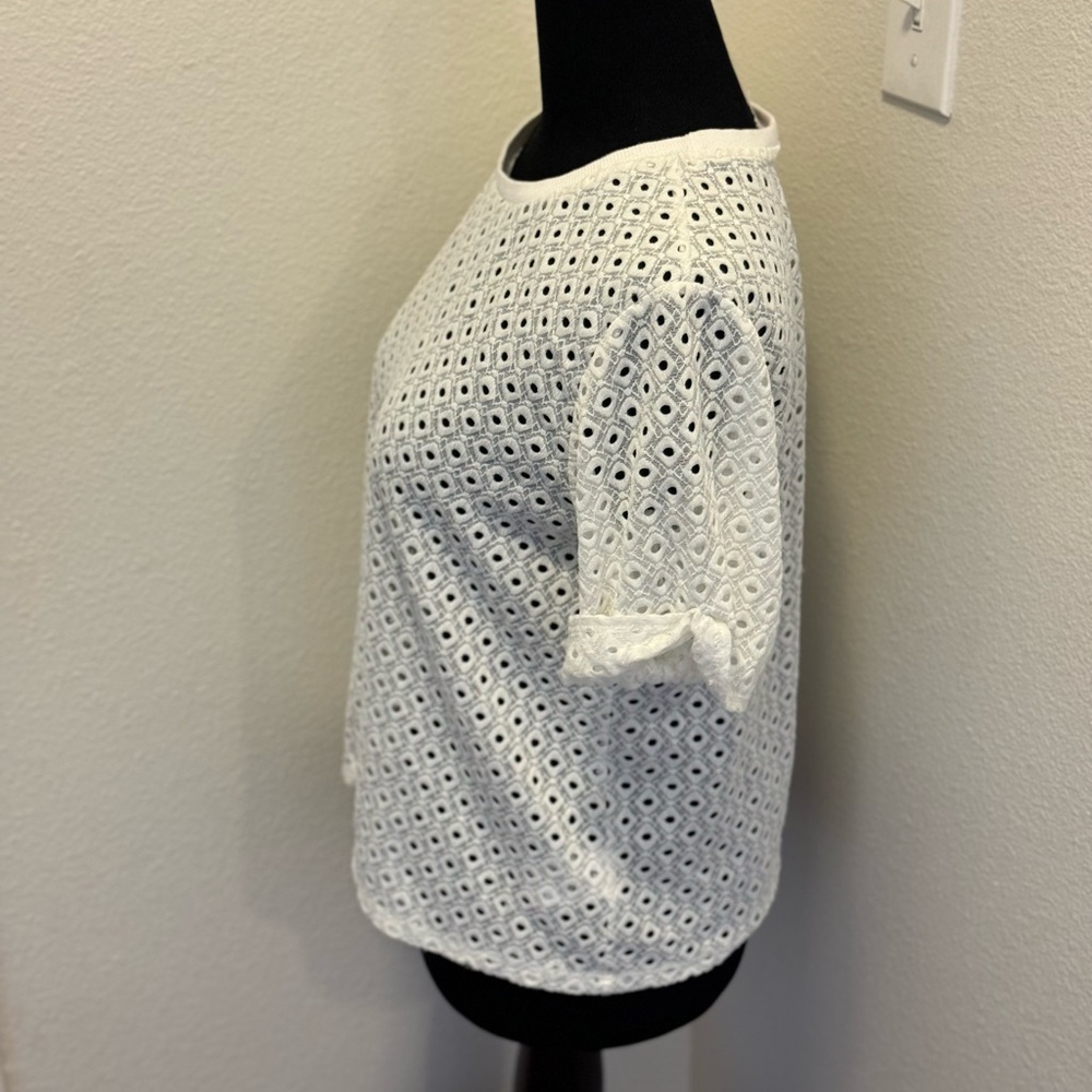 2 FOR $20 9-H15-STCL Anthropologie White Eyelet Sheer Boxy Blouse Oversized XS - Picture 3 of 9